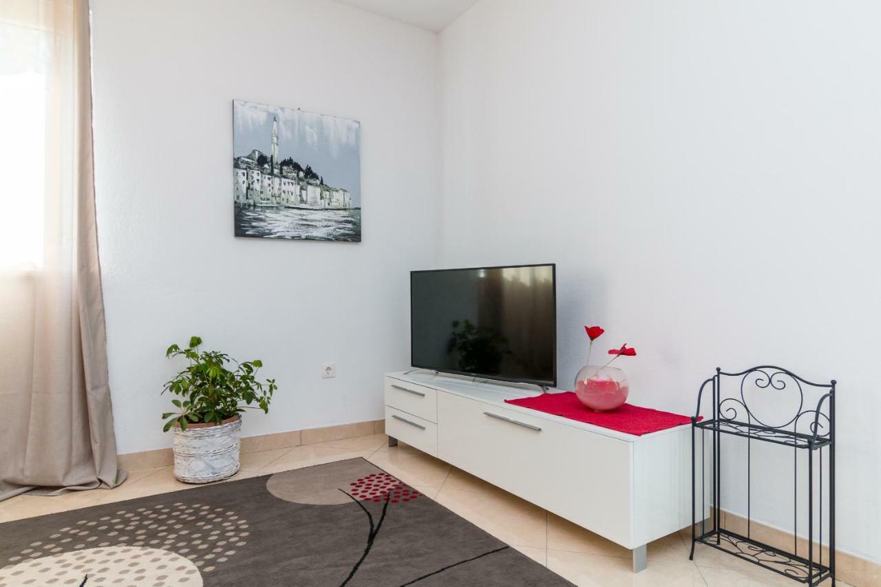 Apartment Jurasin Kaštela 外观 照片