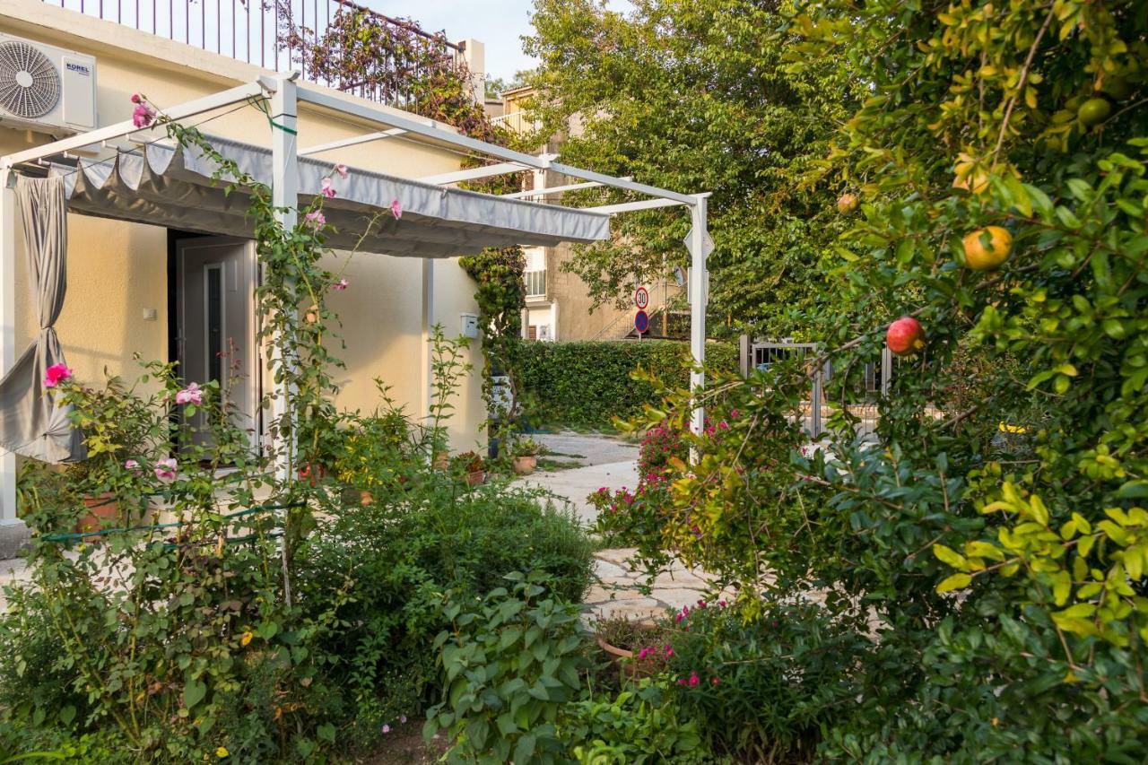 Apartment Jurasin Kaštela 外观 照片